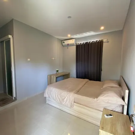 Sukha Homestay Kuta  Buitenkant foto